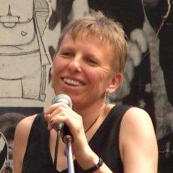 Jackson on the mike at Perth Poetry Club